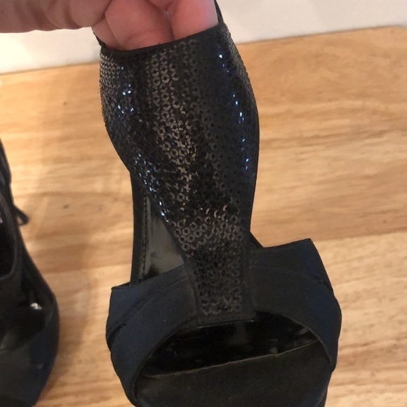 Glint Gillian Black Sequin and Satin Heels Size 6 - Picture 10 of 12